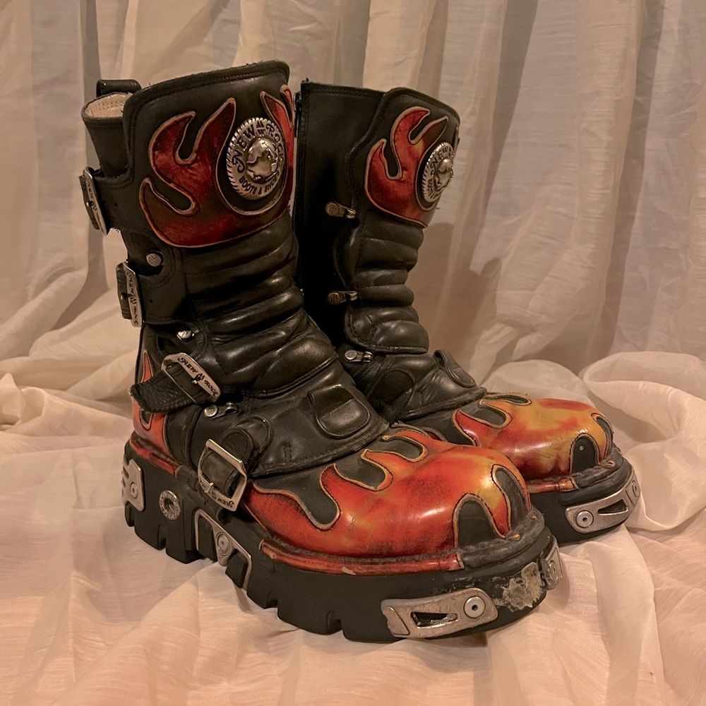 Vintage -ish New Rock Flame leather boots